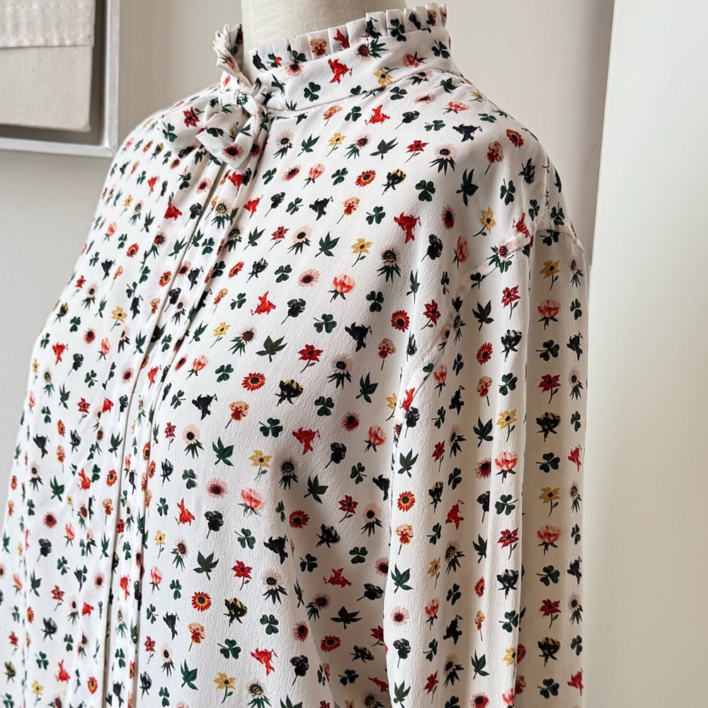 Equipment long sleeve 💯 silk Blouse with bows sz L